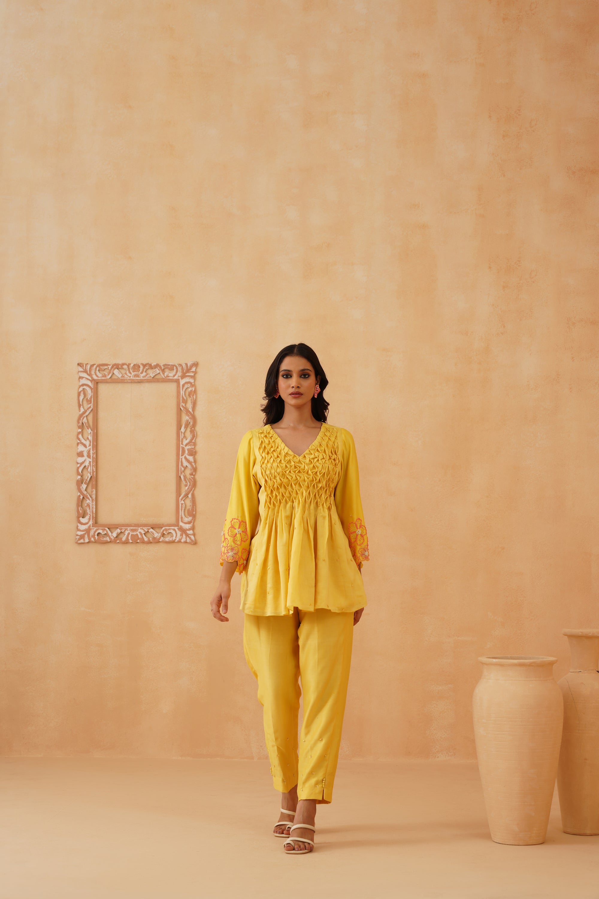Hoor- Yellow