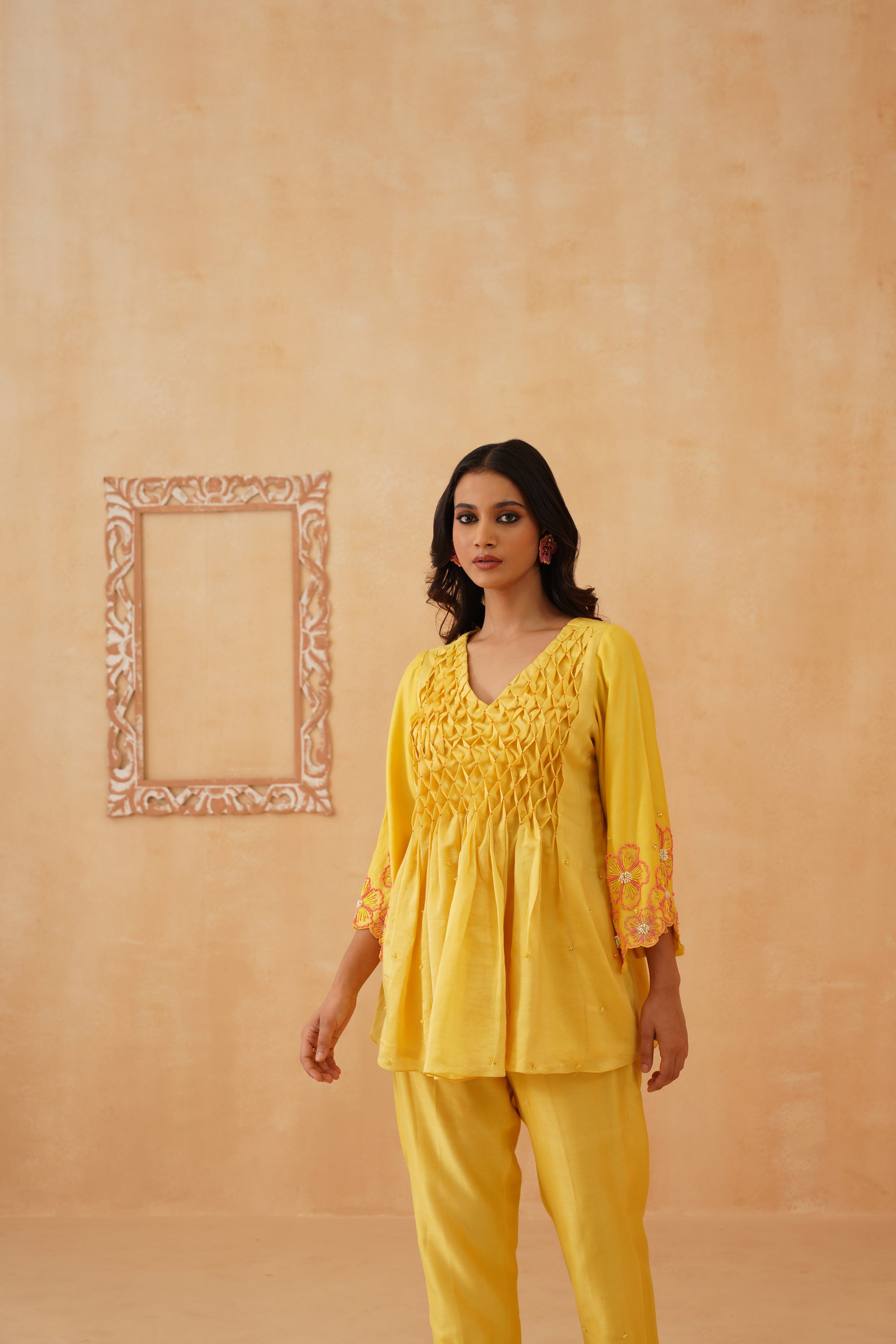 Hoor- Yellow