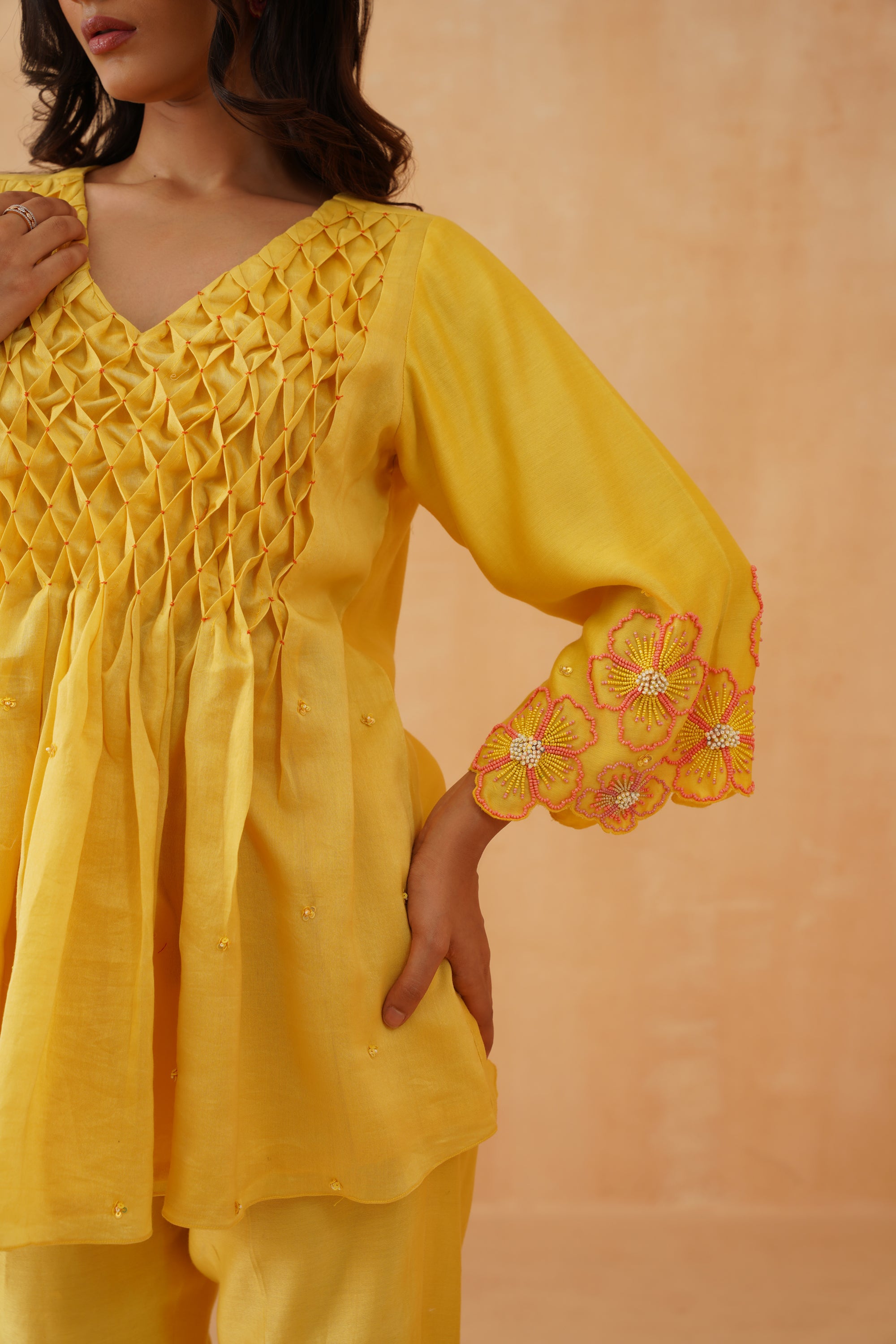 Hoor- Yellow